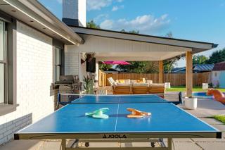 Club Fritz - Karaoke Lounge Pool & Hot Tub - 1