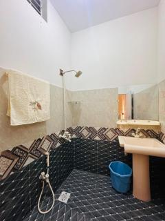 2 bedroom Apartment in Karachi near airport - 8