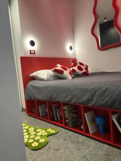 Designer Studio Pool & Views - 9