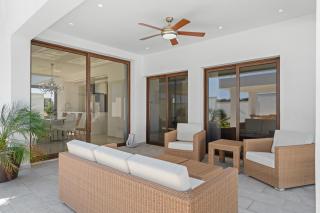 Luxury Villa Coastal Elegance - 2