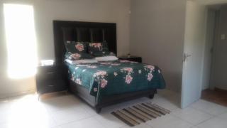 B and B Sunblue - 5
