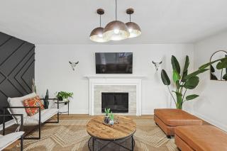 5BR w Backyard Paradise Pool Cinema Games - 4