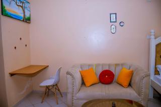 Lablu Studio Apartment - Mombasa - 8
