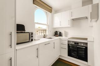 Bright Kensington 1 Bed - 6