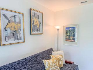 Orange Grove Cottage in Bankers Hill - 3