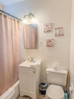 Orange Grove Cottage in Bankers Hill - 1