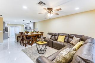 Golf, Shop and Unwind Home 9 Mi to Ocean Inlet Park - 7