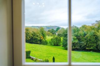 Escowbeck House - Staycation - HotTub - Sleeps 10 - 4