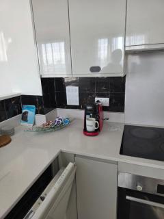 3 Bedroom apartment from F&A properties - 9
