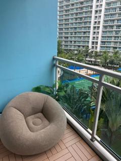 Zelle Luxxe Staycation Azure Resort - 1