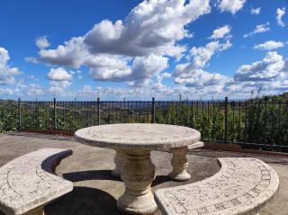 Nonno Pierino affittacamere - 2