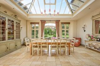 Helmdon House - pool & tennis court, 7 bedrooms - 3