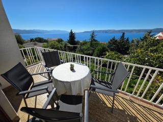 DOBRILA NV Apartment with terrace and sea view - 9