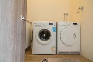 Cozy Seaview Escape 2BR 6pax bythesea bathroom - 9