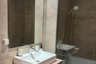 2 Bed Apartment - Balcony Parking Wifi - 9
