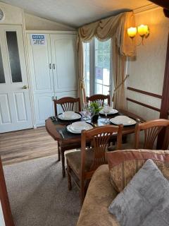 i7 Millfields 6 Berth Luxury Caravan DG & GCH Familys Only And Lead Person Must Be Over 30 - 1