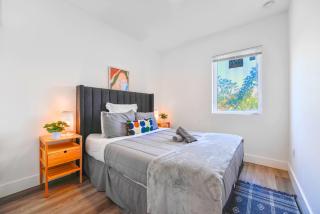 Spacious Townhouse with 2 Levels Close to Hard Rock Stadium - 7