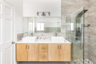 New Unique Villa Blue Top! 4 Bedroom Waterfront - 4