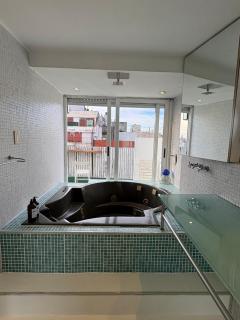 Apart Recoleta con jacuzzi y balcón con parrilla propio - 0