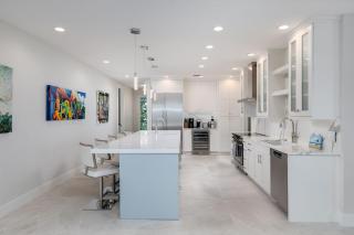 A Saba Wind North- Oceanfront Estate with Pool on Captiva Island - 3