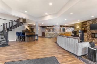 Best Western Plus Country Meadows Inn - 9