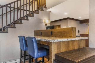 Best Western Plus Country Meadows Inn - 2