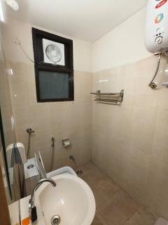 Hind Hotel Near Airport Road Mohali Zirakpur - 1