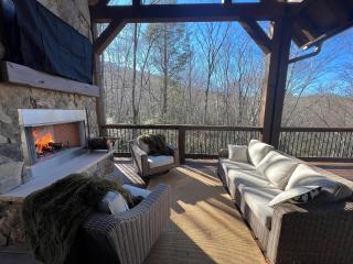 Little Creek Lodge at Eagles Nest - 8