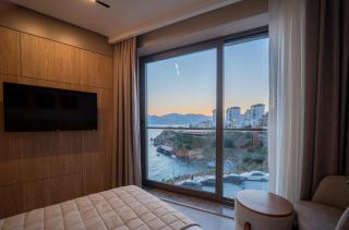 Reev Coffee Hotel - 0