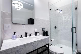 Hollyhock Suite 509 - 2