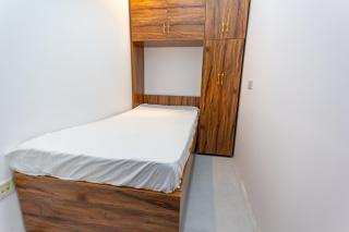 budget rooms for female guest in the heart of Dubai - 0