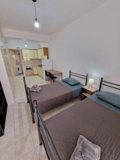 Diana's Cozy 24 Studio - 0