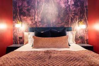 Hollyhock Suite 508 - 3