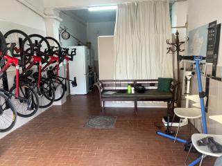 Blue House Rosalias - 0