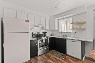 Columbus 3BR Home, 30-Night Minimum Stay, Sleeps 6 - 3