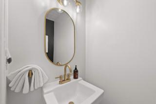 Columbus 3BR Home, 30-Night Minimum Stay, Sleeps 6 - 2