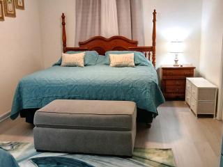 Little River Fun - Lifetime Memories Made - Sleeps 6 - 3 miles to the beach - 5