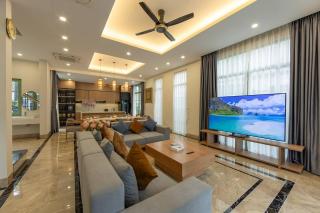 Freshly Built Aesthetic 4-Bedroom House - 0