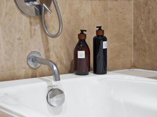 Bintang Fairlane Bukit Bintang #121 near Pavilion KLCC Kuala Lumpur - 3