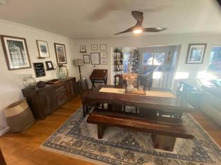 Sunny Lakeview Retreat - Private Beach Access - 1