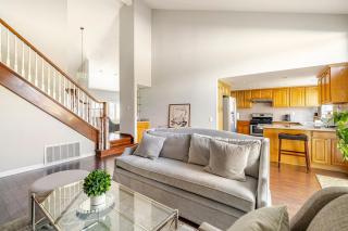 Spacious 4-bedroom family house-20 mins to Disney Land - Rowland Heights - 1