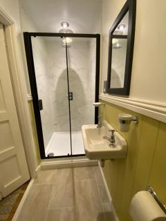 7 Goathill Crescent - 8