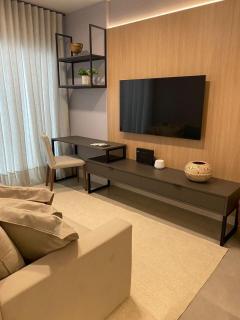 Cozy and Modern with Full Amenities - 8