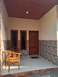 Surya Kencana Homestay - 0