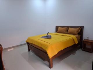 Surya Kencana Homestay - 1