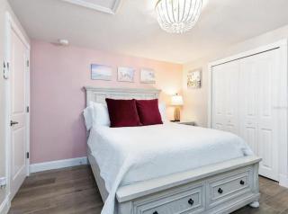 Book Me Baby! Wildflower Inn Siesta Key #4 Frangipani - 4