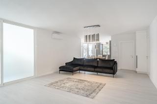 Exclusive villa with ocean and mountain views in San Miguel - 6