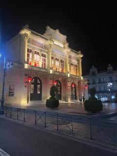 Le Tassigny-Spacious apartment-parking-wifi - 7