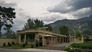 Breeze Inn Hotel & Restaurant - 0