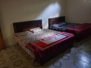 Breeze Inn Hotel & Restaurant - 6